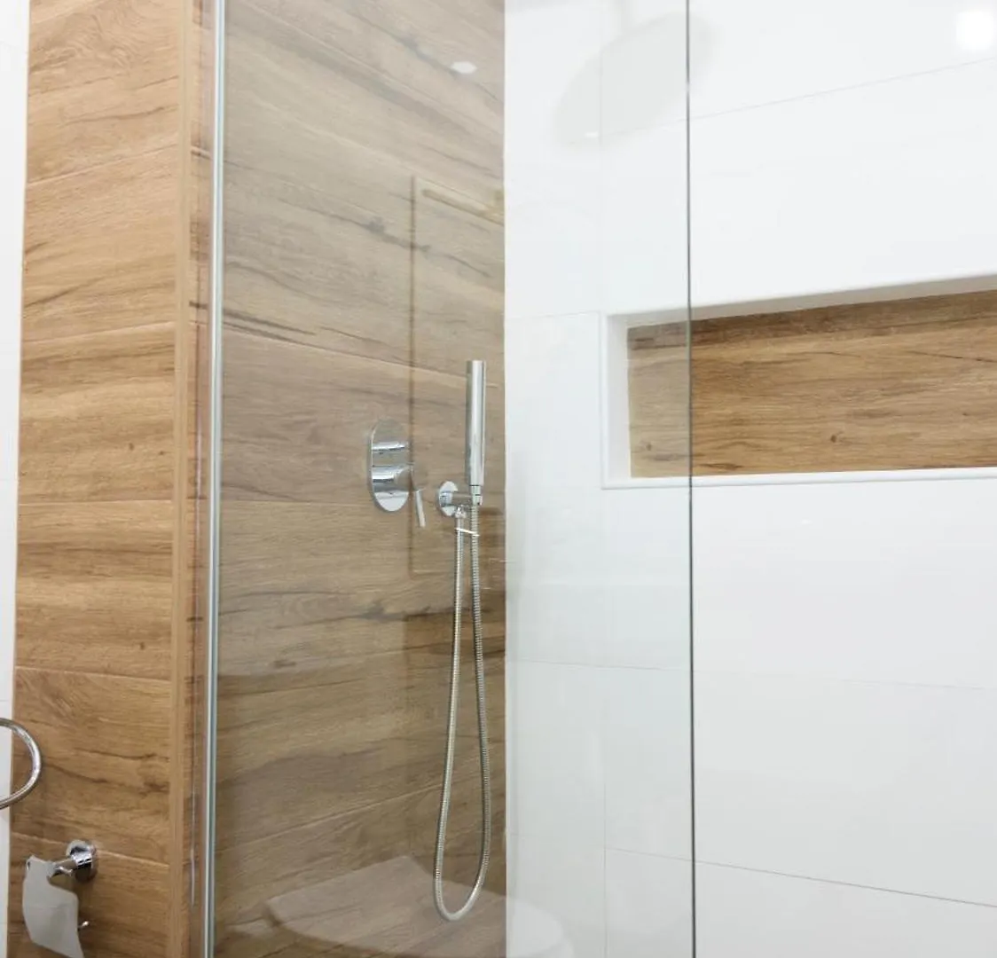 Lux 3-Br: Panoramic Sea View & Rooftop Pool Praia
