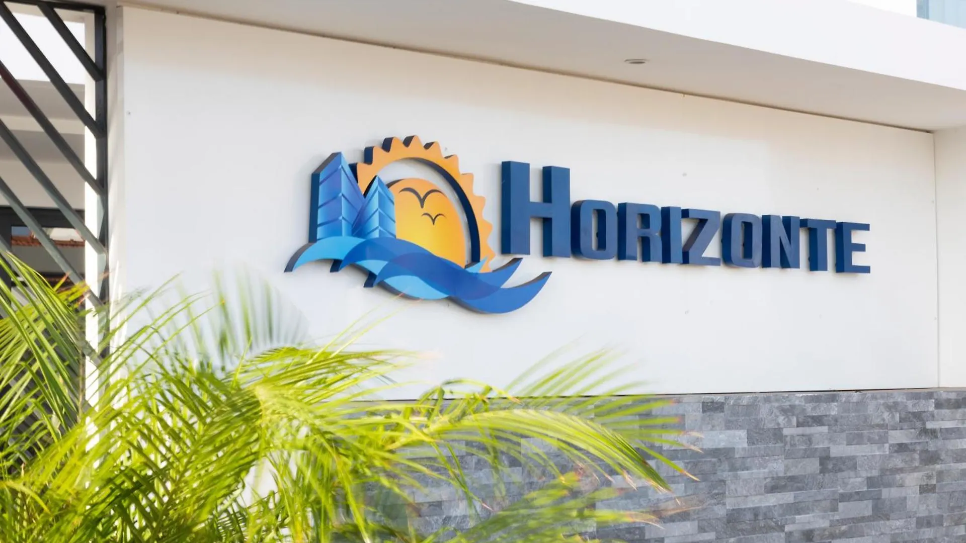 Lux 3-Br: Panoramic Sea View & Rooftop Pool Praia 0*,
