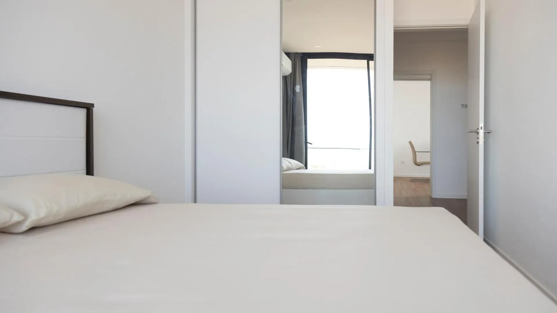 Lux 3-Br: Panoramic Sea View & Rooftop Pool Praia Apartman