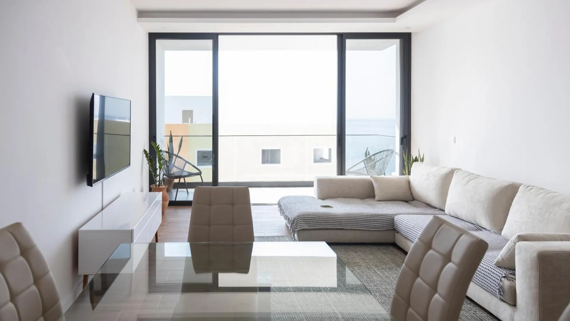 Lux 3-Br: Panoramic Sea View & Rooftop Pool Praia 0*,  Zöld-foki-szigetek